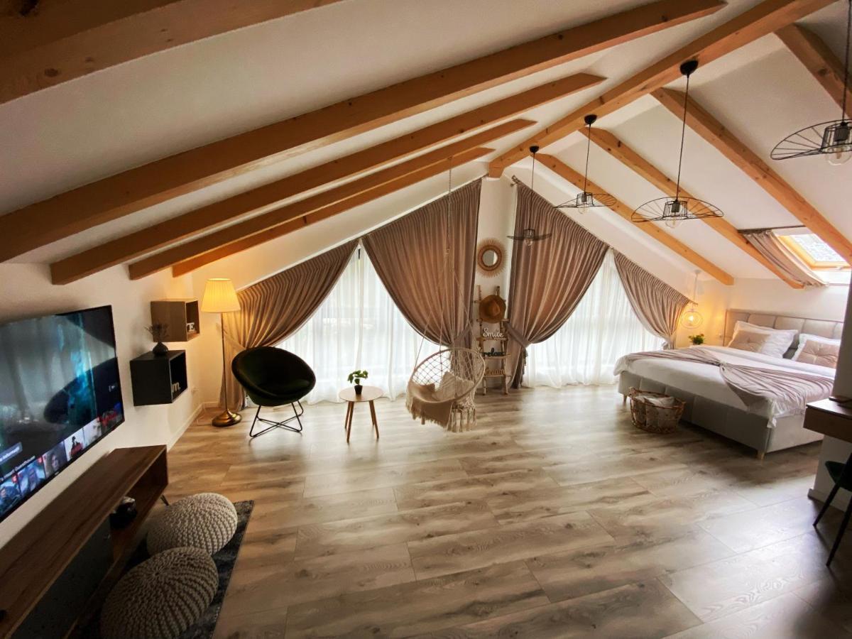 Queen'S Heart Guesthouse Μπραν Εξωτερικό φωτογραφία