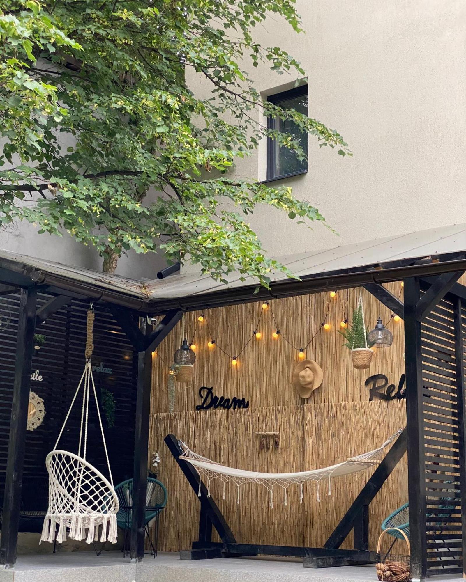 Queen'S Heart Guesthouse Μπραν Εξωτερικό φωτογραφία