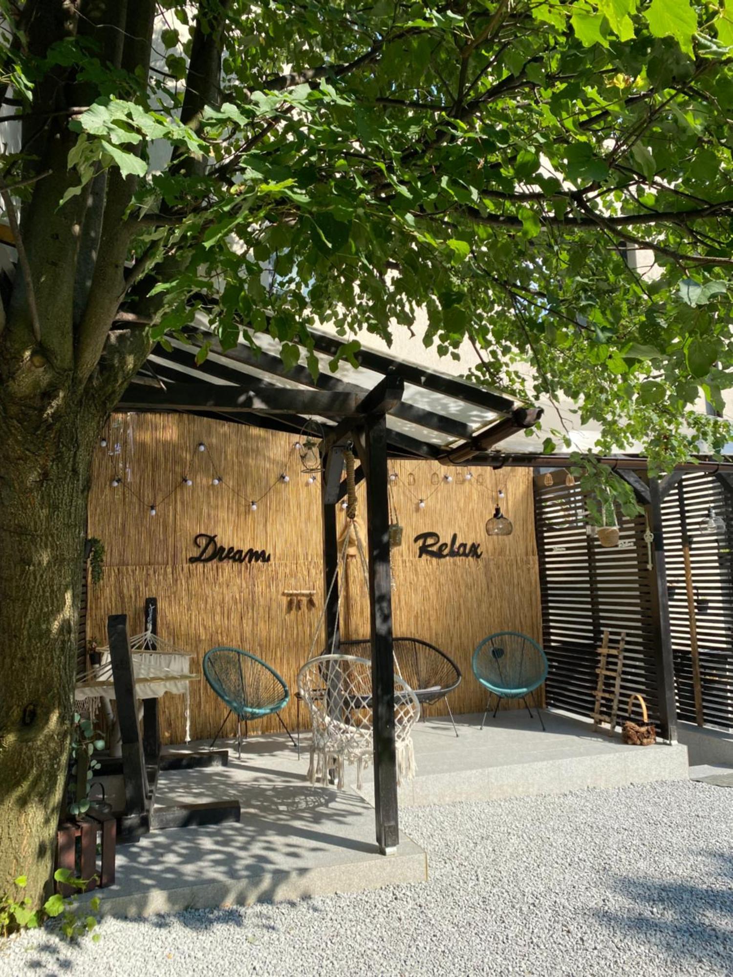 Queen'S Heart Guesthouse Μπραν Εξωτερικό φωτογραφία